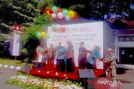 Bupati Banyumas targetkan nol kasus kematian terhadap ibu hamil lewat "Gurih Mass"