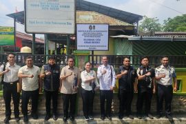 Imigrasi Belawan - Direktorat Intelijen Keimigrasian monitoring desa di kelurahan terjun