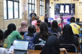 Pemkab Kapuas luncurkan transformasi digital pelayanan publik lewat SIMPEL WA