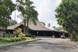 KPK geledah pendopo dan sejumlah ruang dinas Pemkab Tulungagung