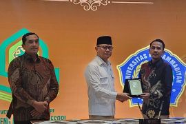 UMSURA inisiasi Migrant Center usai MoU dengan KP2MI