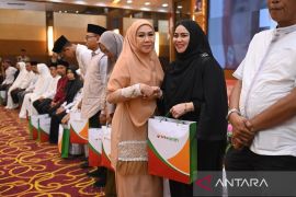 Haru dan Penuh Makna, BRK Syariah Lepas 12 Pegawai Menuju Tanah Suci