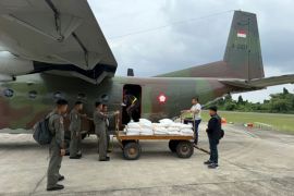 Govt conducts weather modification in Riau to prevent forest fires