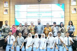 Progul Padang Juara, delapan siswa raih kesempatan kuliah di Sampoerna University dan University oh Arizona