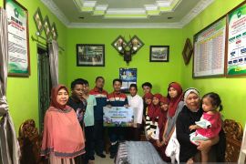 Pertamina Patra Niaga Regional Sulawesi Berbagi Santunan Ramadhan di Kendari