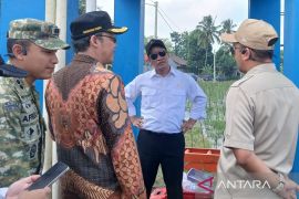 Mentan ancam cabut izin importir kedelai naikkan harga tidak wajar