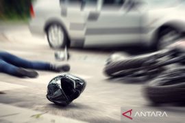 Pemotor tewas terlindas bus dekat tanjakan flyover Pesing Jakbar