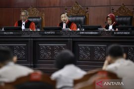 MK tetapkan permohonan pengujian UU Polri tidak dapat diterima