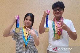 Dua siswa SMA teliti buah gayam jadi herbal antidiabetes