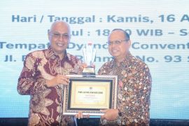 PWI Jatim beri penghargaan Edi Priyanto tokoh pegiat lingkungan