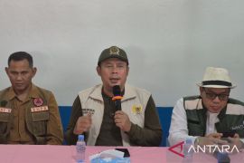 Wakil Ketua DPR meminta perlindungan petani terdampak banjir di Bandung