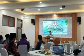 Menag silaturahmi ke Ponpes Nurul Jadid Paiton