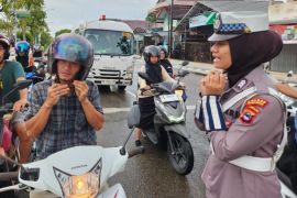 Satlantas Polres Tabalong edukasi pengguna jalan