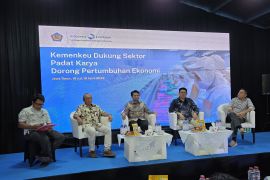 LPEI sebut aktivitas ekspor tetap terjaga di tengah gejolak geopolitik