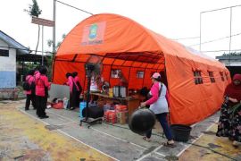 Dampak kebakaran asrama Polri Ciledug, 110 jiwa mengungsi