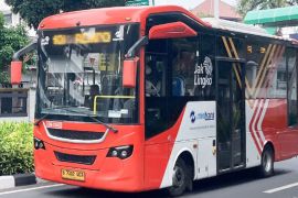Titik berhenti bus Transjakarta rute 1Q dan 8E ditambah mulai hari ini