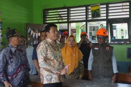 Pemkab Sidoarjo perbaiki fasilitas sekolah ambruk akibat hujan deras