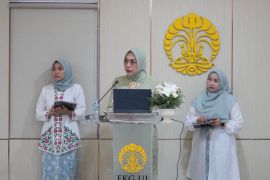 FKG UI luluskan doktor baru "double degree" pertama