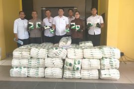 Polres Singkawang amankan 1,7 ton gula pasir asal Malaysia