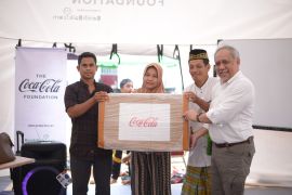 BenihBaik.com dan The Coca-Cola Foundation sinergi akselerasi penyaluran bantuan bencana banjir di Sumatera