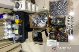 Polda Metro Jaya bongkar laboratorium tembakau sintetis di Jakpus