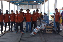 Dishub Kota Makassar pasang 40 lampu solar cell di wilayah kepulauan