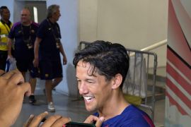 Momen emosional Irfan Bachdim tukar jersei dengan sang idola Rivaldo di GBK