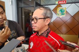 Unand emong anak berprestasi yang kesulitan biaya kuliah