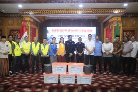 Aceh terima 9.500 paket bantuan untuk korban bencana dari relawan China dan Malaysia