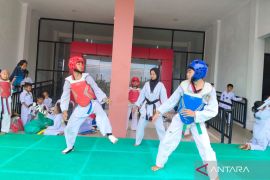 Atlet Mukomuko matangkan persiapan hadapi kejuaraan nasional taekwondo