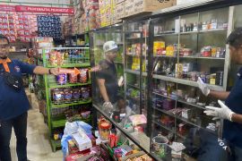 Kawanan maling bobol toko grosir di Lotim