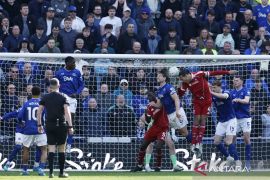 Kemenangan dramatis di Hill Dickinson! Liverpool taklukkan Everton 2-1