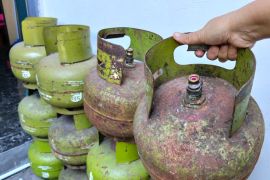 Pemkot Mataram memastikan stok elpiji 3 kilogram aman