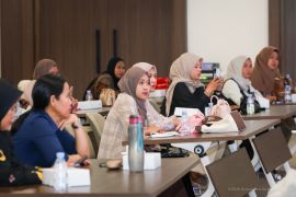 Kemenekraf-Otorita IKN perkuat daya saing UMKM di pasar daring