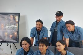 Sal Priadi rancang lagu baru saat syuting "Monster Pabrik Rambut"