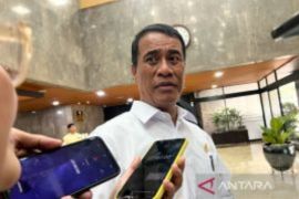 Mentan Tegaskan Cabut Izin Produsen Minyakita Bila Naikkan Harga