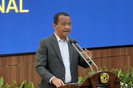 Menteri Bahlil jamin harga LPG 3 kg tidak naik dan stok aman