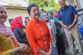 Jaga ketersediaan air, PAM Jaya bagikan toren gratis bagi warga Koja