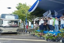 PT Pusri berangkatkan peserta mudik gratis melalui program Mudik Aman dan Berbagi Harapan