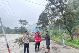 Polres Jayawijaya sebut jalan penghubung tiga kabupaten Papua Pegunungan terputus