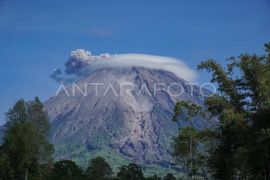 Aktivitas vulkanik Gunung Semeru