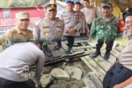 Letakkan batu pertama renovasi jembatan Merah-Putih, ini kata Kapolres Tanjungbalai