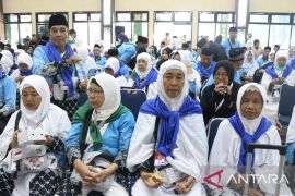 Embarkasi Palembang terima 443 jamaah calon haji kloter pertama asal OKU Timur