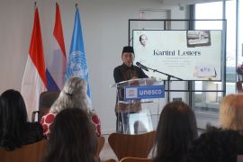 Indonesia tegaskan kontribusi R.A. Kartini lewat pameran di Paris