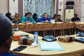 DPRD Tanah Bumbu perjuangkan aspirasi pedagang di Kusan Hilir