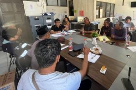 Karyawan PT AKT tuntut pembayaran gaji Maret 2026