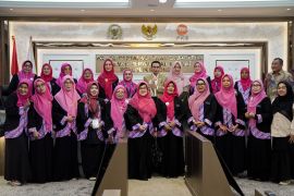 Hendry Munief dorong pengusaha muslimah kembangkan sektor UMKM dan Ekraf