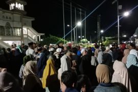 Bupati Lombok Timur mengingatkan calon haji tetap fokus ibadah