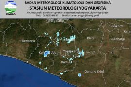 BMKG imbau masyarakat DIY waspada potensi cuaca ekstrem