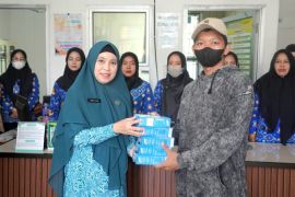 Pemkab OKU Timur salurkan bantuan nutrisi untuk pasien TBC di empat Puskesmas